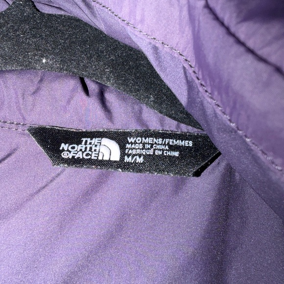 The North Face Women's Dark Purple Puffer Jacket - Picture 4 of 5